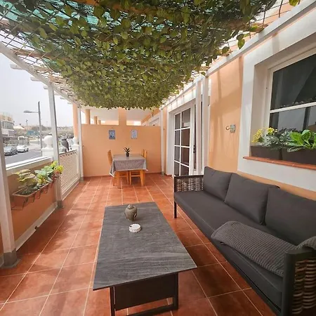 Esmeralda Sunny Relax Lägenhet *